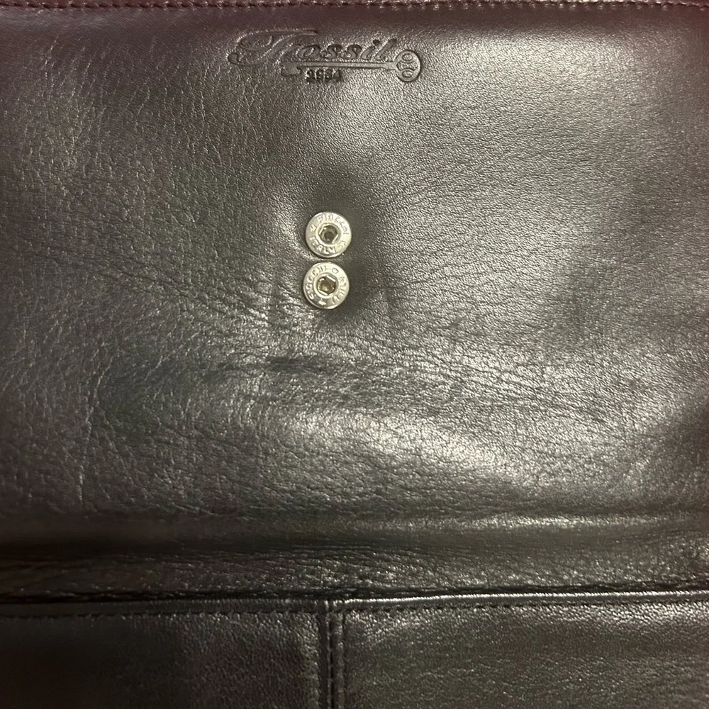 Fossil Men's Black Leather Messenger Crossbody Wallet excellent condition
